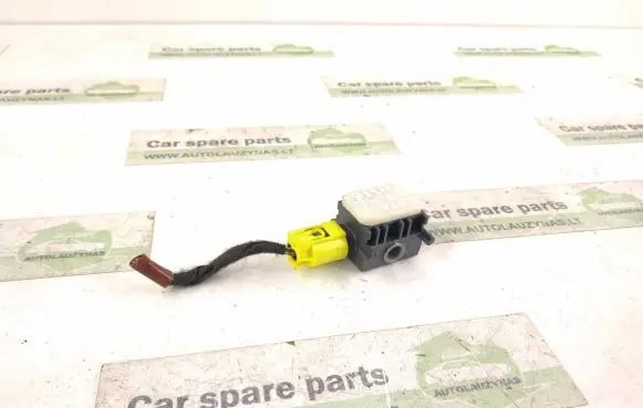 Mercedes-Benz S W221 Airbag deployment crash/impact sensor 0038202826 A0038202826