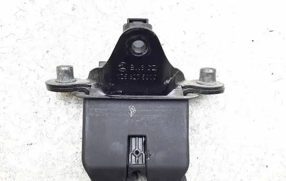 Skoda Octavia Mk2 (1Z) Tailgate/trunk/boot lock/catch/latch 1Z5827501C 1Z5827501D