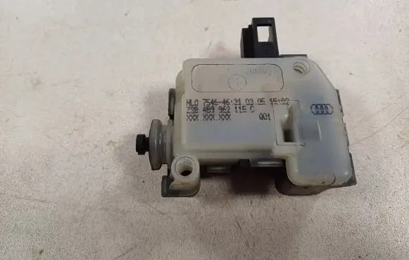 Audi A6 S6 C5 4B Tailgate boot lock/latch motor 4B9962115C