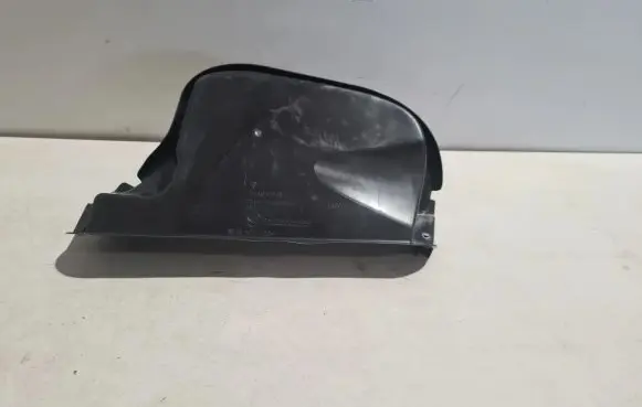 Porsche Macan (95B) Air filter box cover 95B819979C