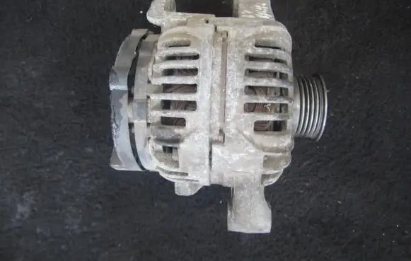 Opel Zafira A Generator/alternator 0124415002 90561971