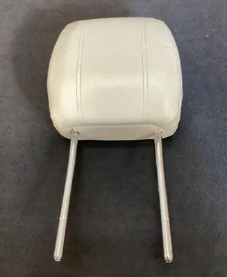 Land Rover Range Rover Velar Front seat headrest 