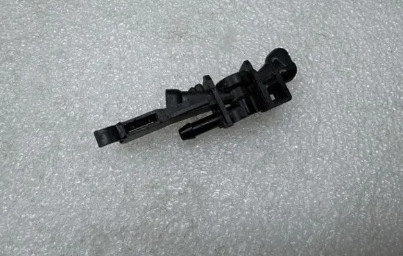 Tesla Model Y Windshield washer spray nozzle 21112104481 04481 211121