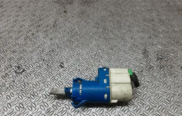 Brake pedal sensor switch