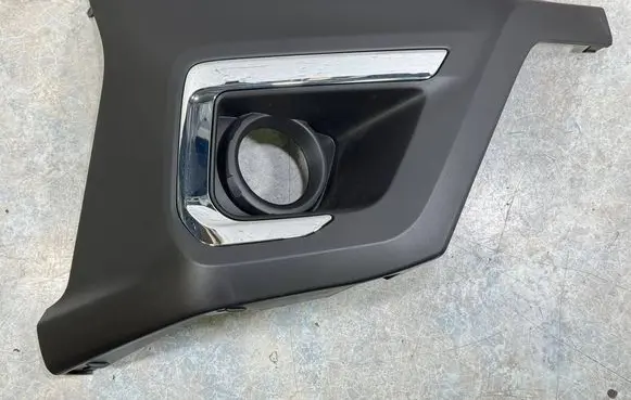 Subaru Outback (BT) Front fog light trim/grill 57731AN210 F7731AN170