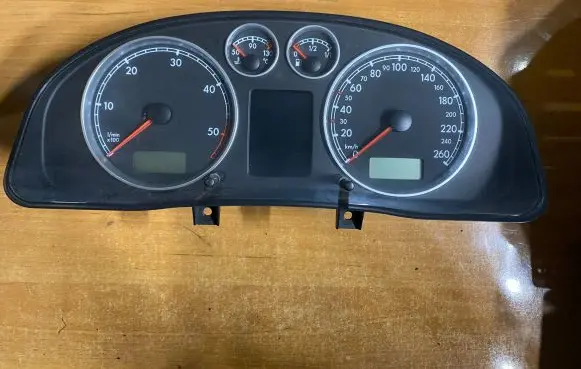 Volkswagen PASSAT B5 Speedometer (instrument cluster) 3B0920845A 040401084641 VWZ7Z0A3623240