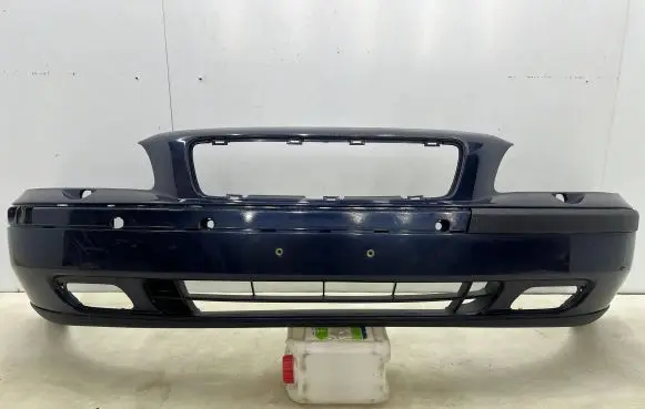 Volvo V70 Front bumper 09484239