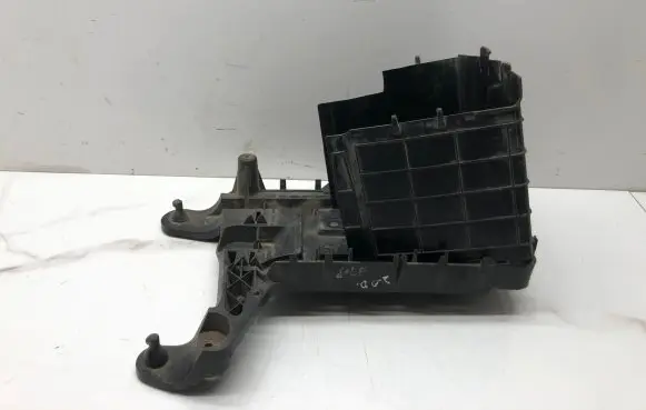 Volkswagen Golf V Battery box tray 1K0915333C