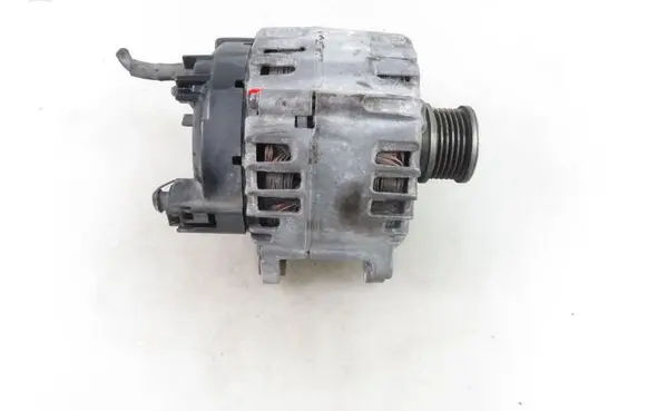 Audi Q5 SQ5 Generator/alternator TG15C149 03G903016F