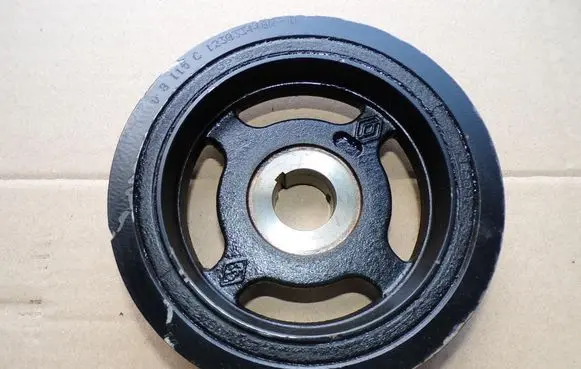 Nissan Qashqai Crankshaft pulley 123033440R