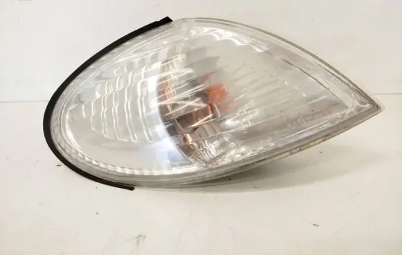 Nissan Almera N16 Front indicator light E29708