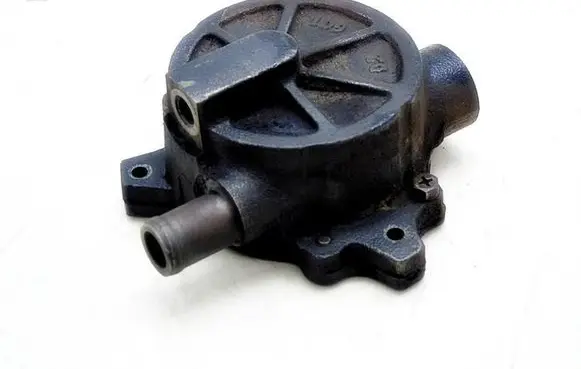 Hyundai H200 Vacuum pump 6987525589