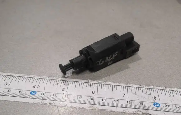 Audi A3 S3 8L Brake pedal sensor switch 1H0927189D