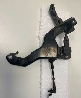 Lexus LS 460 - 600H Air suspension front height level sensor 8940650100