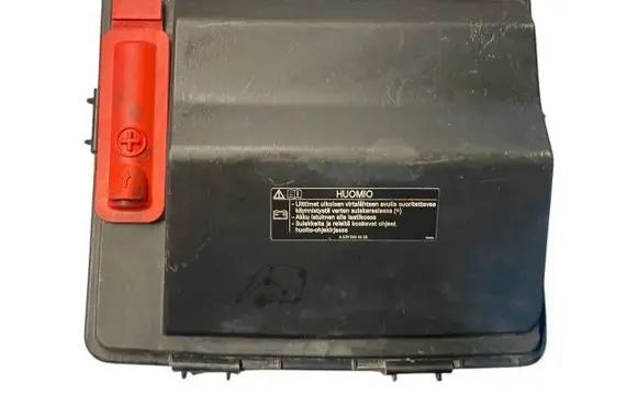 Mercedes-Benz Vito Viano W639 Battery box tray cover/lid A6395450403