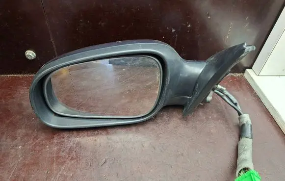Volvo S60 Front door electric wing mirror E11015463 E11025463