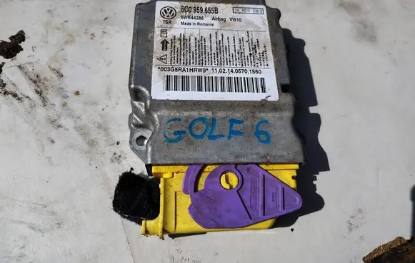 Volkswagen Golf VI Airbag control unit/module 5C0959655B