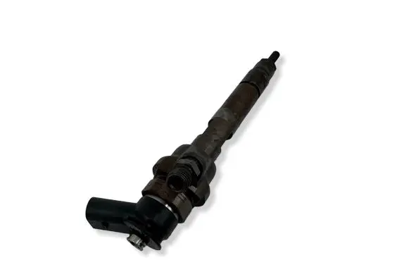 BMW 3 E90 E91 Fuel injector 7798446