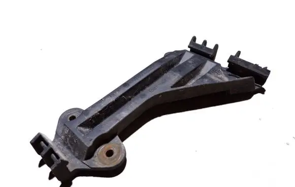 Audi A6 S6 C4 4A Front bumper mounting bracket 4A0807283A