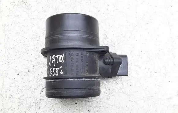 Audi A4 S4 B7 8E 8H Mass air flow meter 074906461B 0281002461