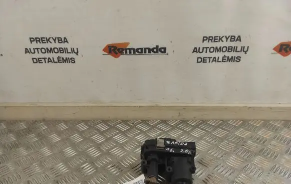 Opel Zafira C Intake manifold valve actuator/motor TMS2