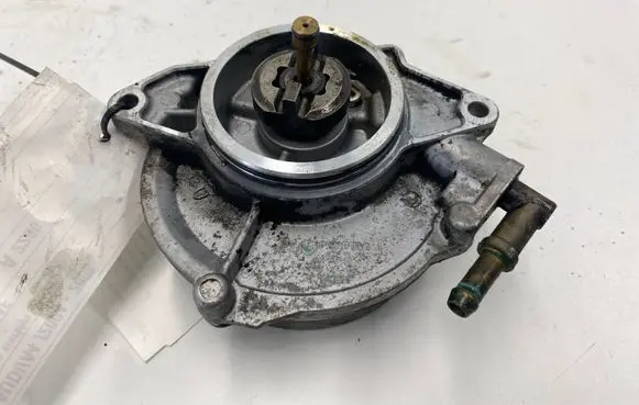 Audi A4 S4 B7 8E 8H Vacuum pump 057145100AF