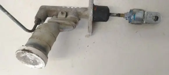 Mitsubishi Carisma Clutch master cylinder