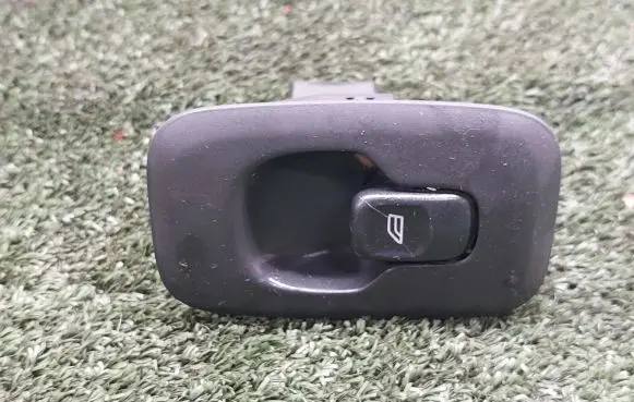 Volvo XC90 Electric window control switch 30658696