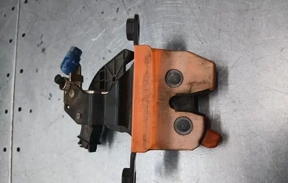 Skoda Octavia Mk2 (1Z) Tailgate/trunk/boot lock/catch/latch 1U68275016