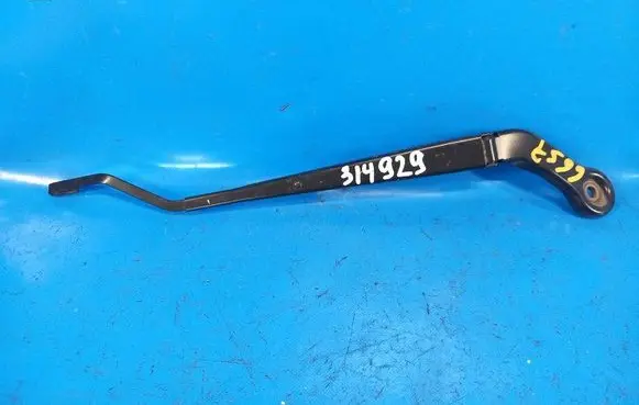 Mini One - Cooper F56 F55 Front wiper blade arm 61617335477