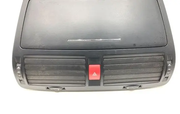 Skoda Octavia Mk2 (1Z) Dashboard side air vent grill/cover trim 1Z0820951