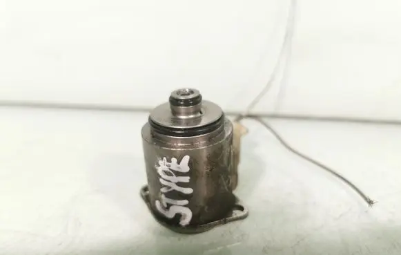 Jaguar S-Type Fuel pressure regulator 01580634