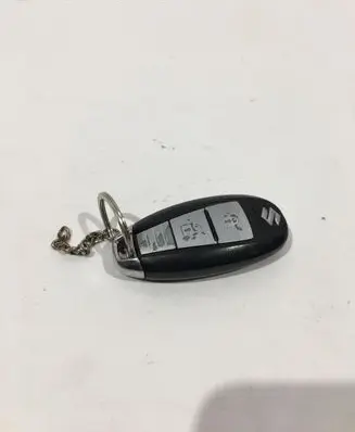 Suzuki Vitara (LY) Ignition key/card 