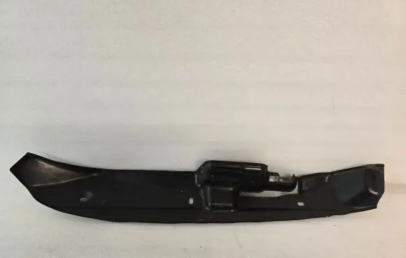 Volvo XC90 Fender end trim 31353952