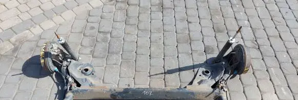 Peugeot 107 Rear axle beam 