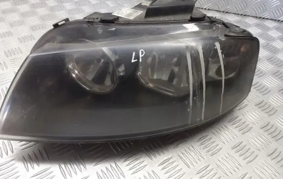 Audi A3 S3 8P Headlight/headlamp 8P0941003K