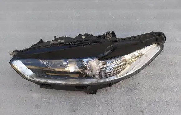 Ford Mondeo MK V Headlight/headlamp DS73-13W030-AE