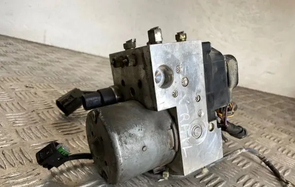Nissan X-Trail T30 ABS Pump 476008H710 483D00072 51000040190