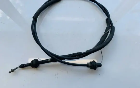 Volkswagen Golf IV Throttle cable 1j0721555t