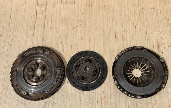 Seat Ibiza IV (6J,6P) Clutch set kit 03c141031