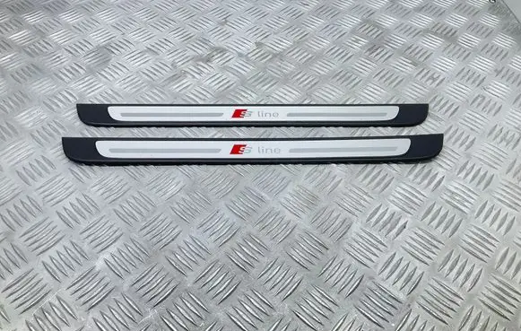 Audi A3 S3 8V Front sill trim cover 8V4853491B