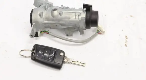 Volkswagen Golf VII Ignition lock 1K0905851B