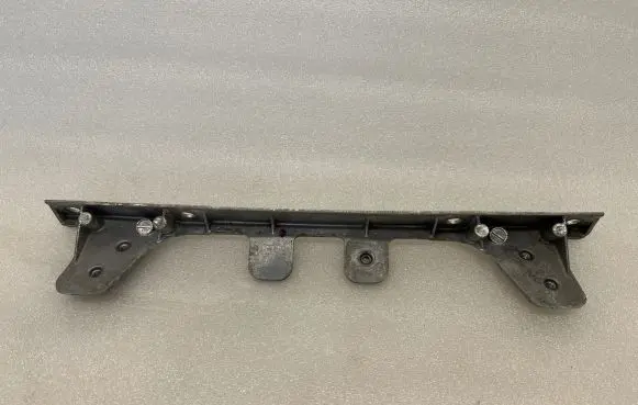 Audi A8 S8 D3 4E Other engine bay part 4F1805239B