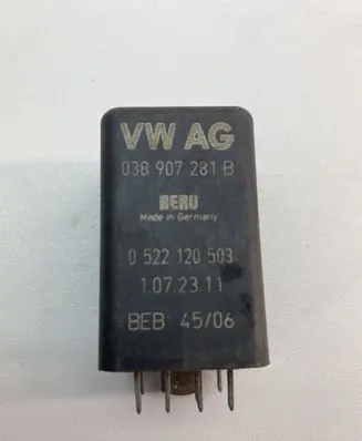 Audi A6 C7 Glow plug pre-heat relay 038907281B