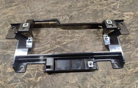 Land Rover Discovery 4 - LR4 Radio/GPS head unit trim AH228822AB