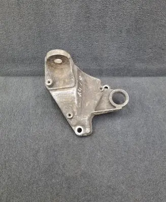 Audi A4 S4 B5 8D Gearbox mounting bracket 8D0399114L 8D0399108G