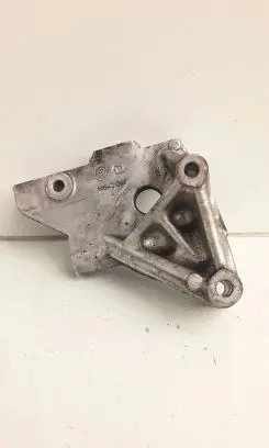 Chrysler Grand Voyager V Engine mounting bracket 90542136f