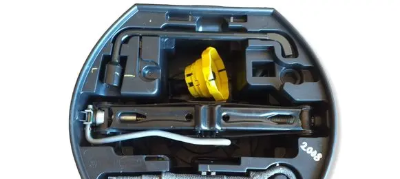 Peugeot 2008 I Tool set 9655342680