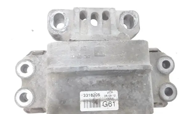 Skoda Octavia Mk2 (1Z) Engine mount bracket 1K0199555