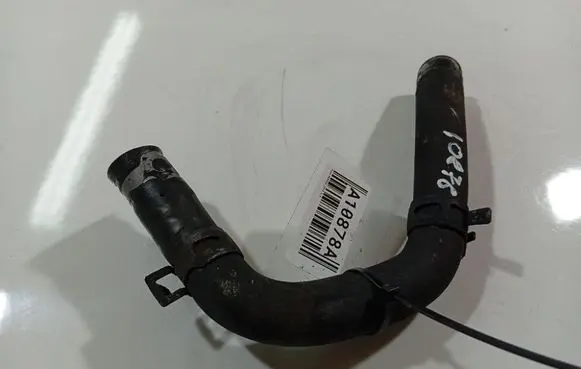 Ford Mondeo MK IV Engine coolant pipe/hose
